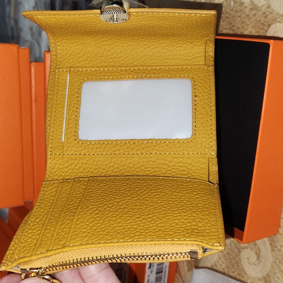 #6783 Senape 💯 ITALIAN LEATHER Wallet (Mini) Flower trifold NIB w/dustbag - Picture 3 of 3